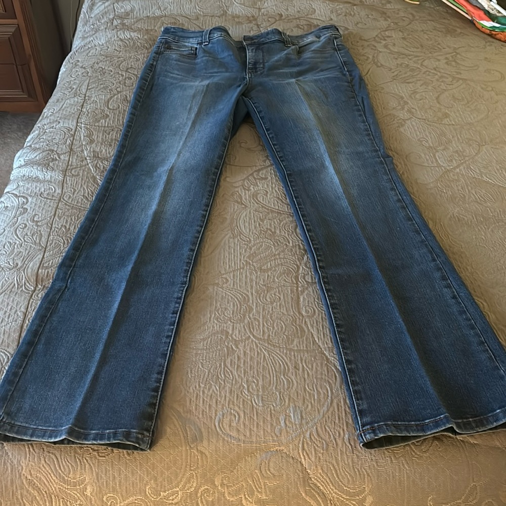 So slimming by Chicos jeans size 1.5 regular EUC